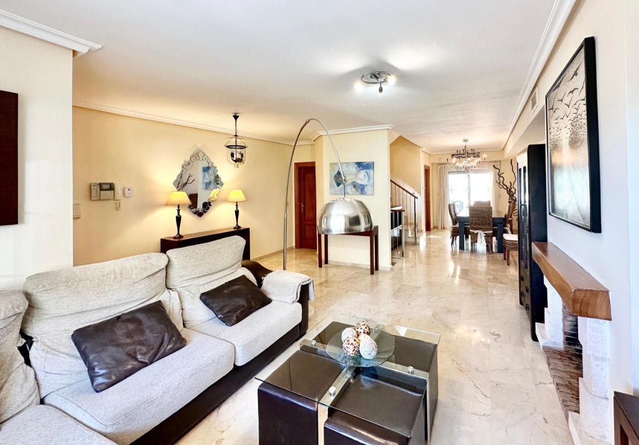 El Arenal Townhouse By The Beach With Swimming Pool - Eaw Homes Marbella Dış mekan fotoğraf