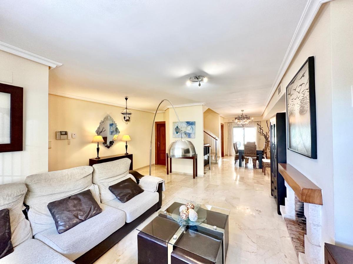 El Arenal Townhouse By The Beach With Swimming Pool - Eaw Homes Marbella Dış mekan fotoğraf
